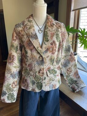 Vintage Floral Tapestry Blazer Jacket in Tan with Rose & Green Accents XL